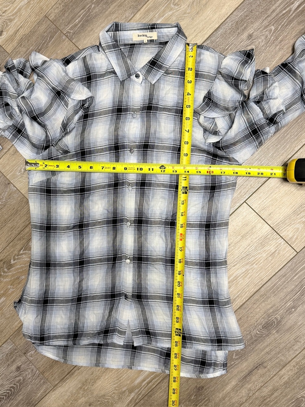 #21) Women’s Black & White Plaid Ruffle Button-Down Shirt - Picture 4 of 5